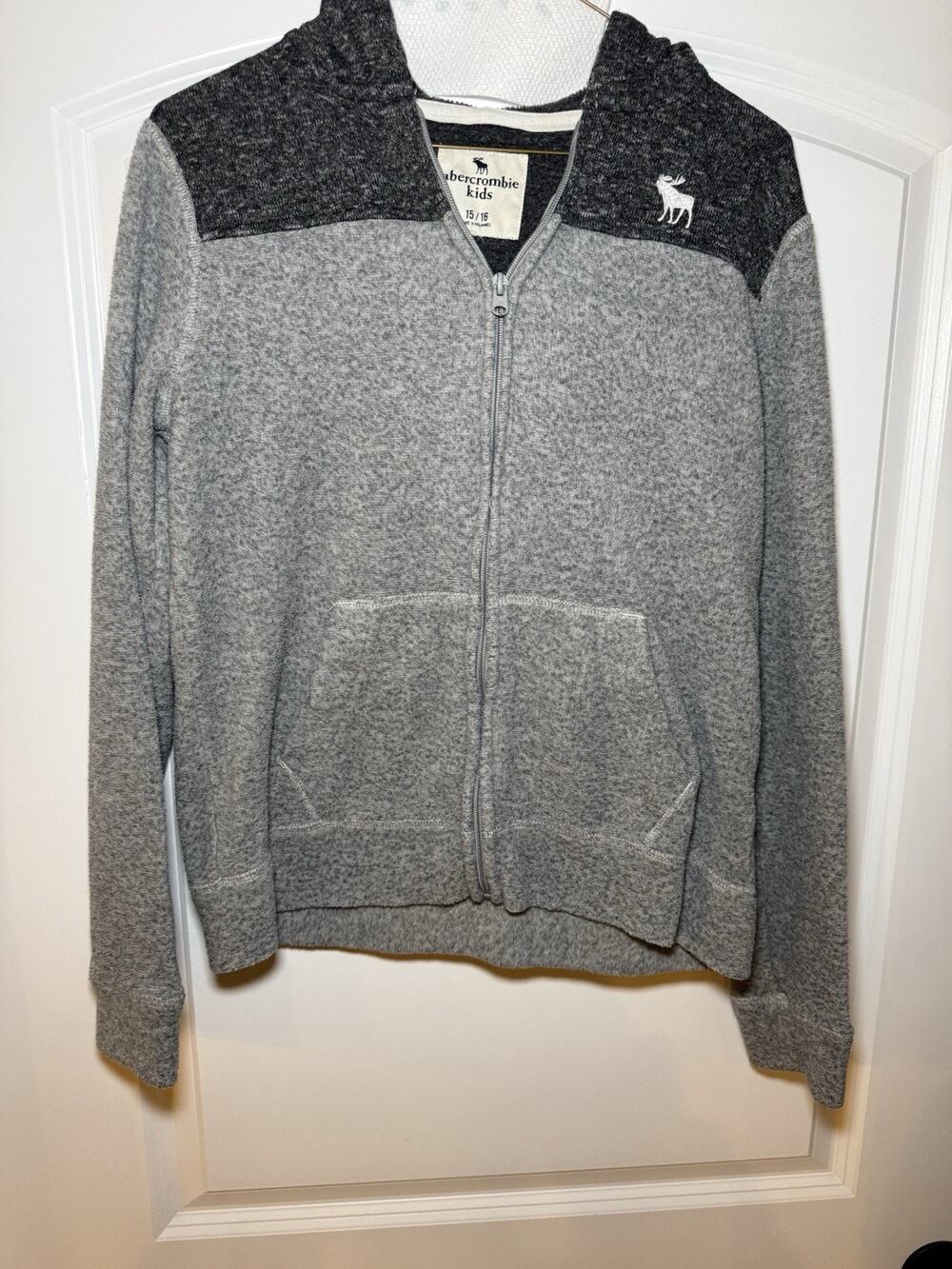 Abercrombie Kids Boys 15/16 Gray Full Zip Hoodie Moose Logo Colorblock